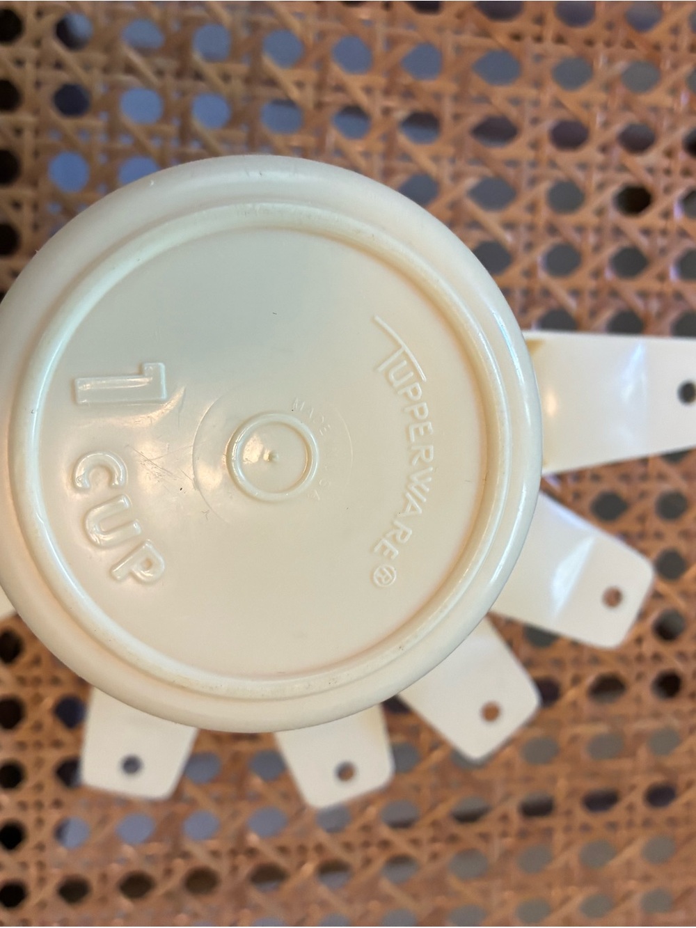 Tupperware Cream Measuring Cups Set - Stackable - Picture 4 of 9